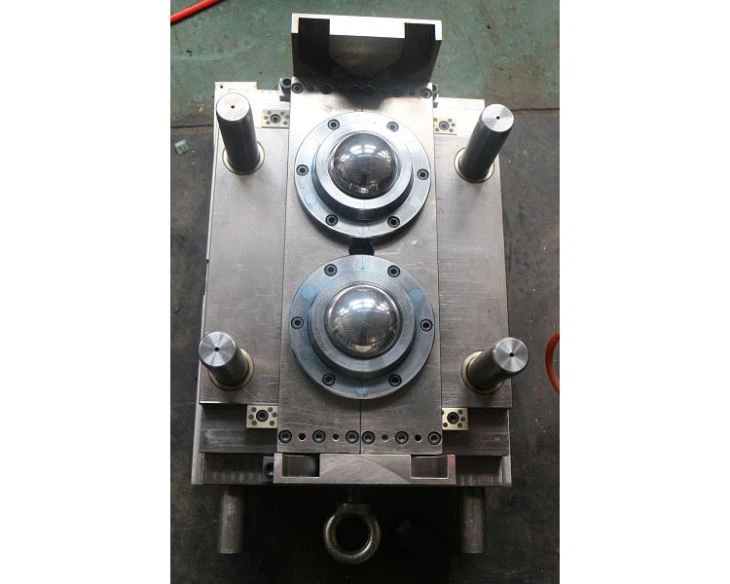 wide mouth preform mold (2)(001)